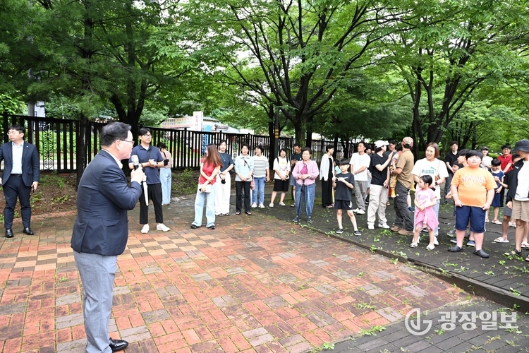 강수현 양주시장, “장흥면 누리길이 주민 화합의 장 되길”…냇가체험행사 열려1 