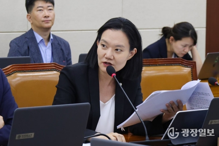 더불어민주당 김남희 국회의원