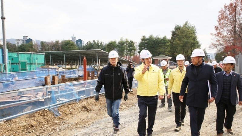 최대호 안양시장, 청계통합정수장 고도정수처리시설 점검