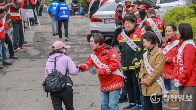 과천시, 산불조심기간 맞아 산불 예방 캠페인 실시