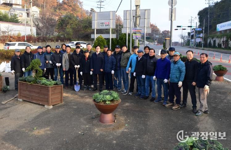 강화군 지방행정동우회, 가로 환경 정비 활동 펼쳐
