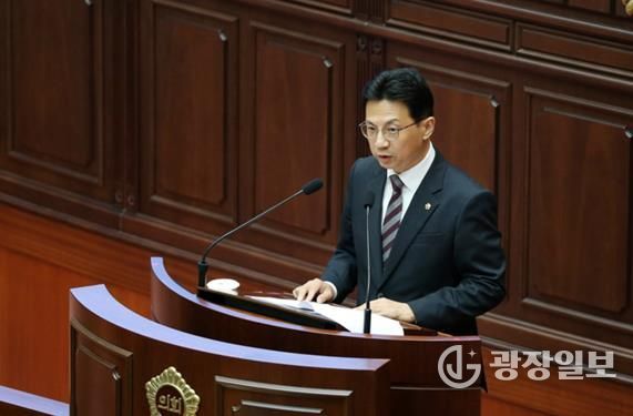 부산시의회 박중묵의원 ‘부산광역시교육청 물품 및 용역 지역산업 활성화 지원 조례안’ 제정, 상임위 통과!