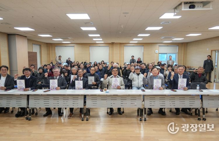 서천군, 2025년 노인일자리 박람회 성황리 개최