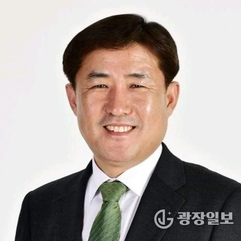 김정현 신임 관장