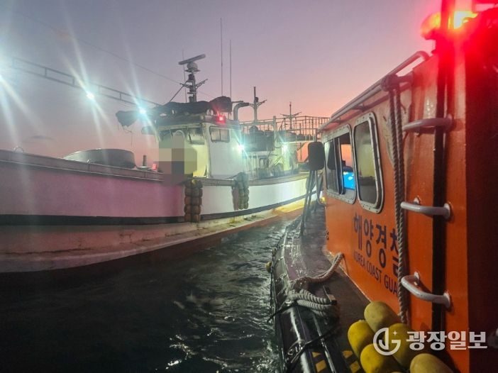 완도해경, 승선원 4명 전원 구조