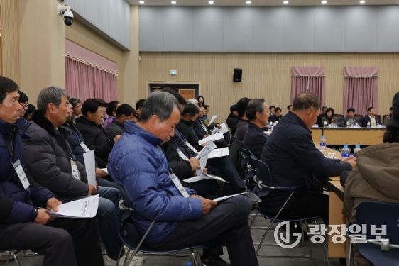 청도군, 반시 가격안정 대책 간담회 개최