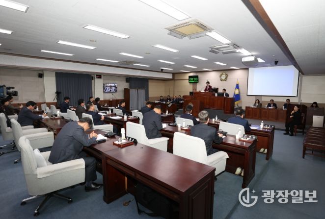 상주시의회 1조 3,020억 원 규모 2026년도 상주시 예산안 의