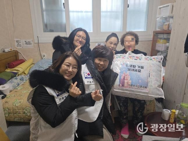 의정부시치매안심센터, 의정부시간호사회와 겨울철 치매 어르신에 '따뜻한 나눔' 전달