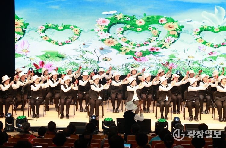 복지관 작품발표회 성황리 마무리