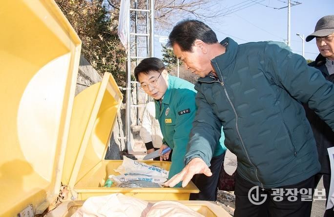 윤일현 부산 금정구청장, 동절기 민생 안정을 위한 현장 방문