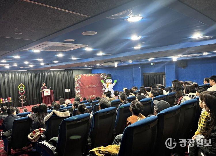 강릉시립도서관 계절 행사에 참여하세요