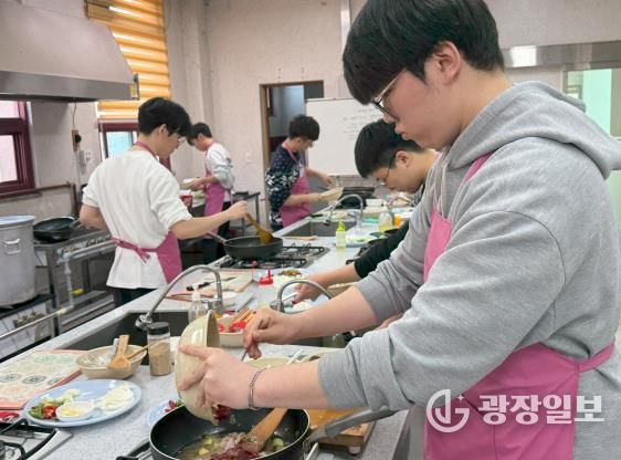 고창군, 수능 마친 고3 대상 ‘한끼 뚝딱! 자취요리’ 프로그램 성료
