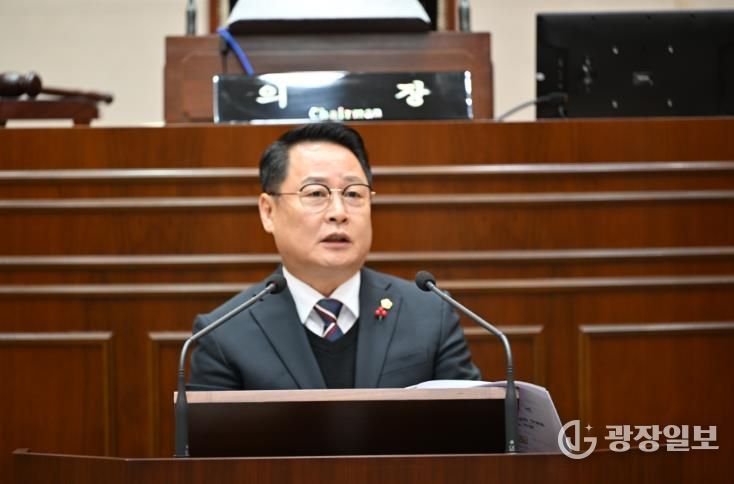 완주군의회 성중기 의원, “조례의 실효성 강화…완주군 입법평가제 도입 서둘러야”