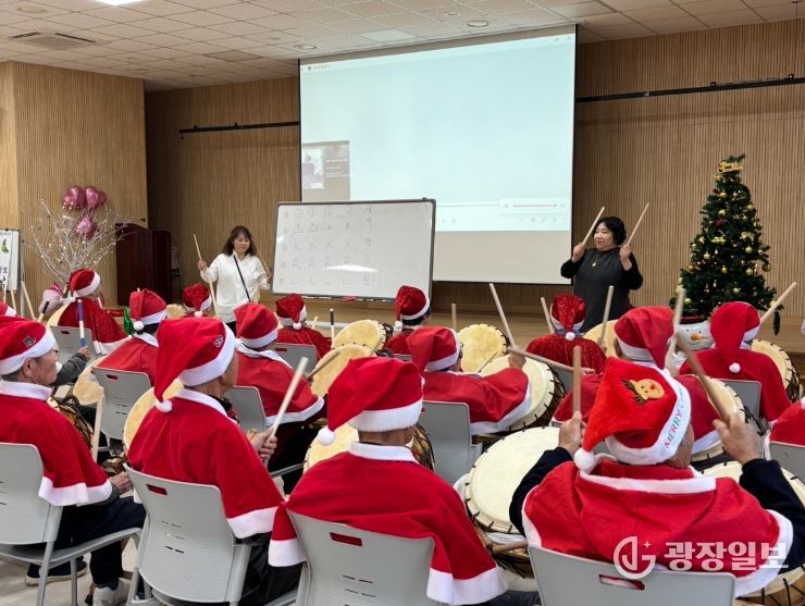 강화군, 경증 치매 환자 기억 쉼터 송년회