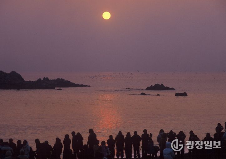 문무대왕릉 해맞이 모습