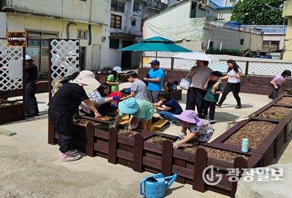 부산진구 ‘빈집 철거 후 텃밭 조성’