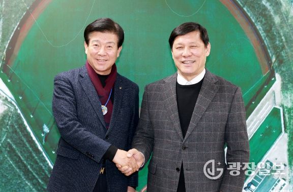 허구연 총재, 박범인 금산군수