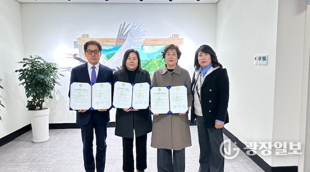 , ‘만원의 행복 장학회’와 장학금 지원 업무협약