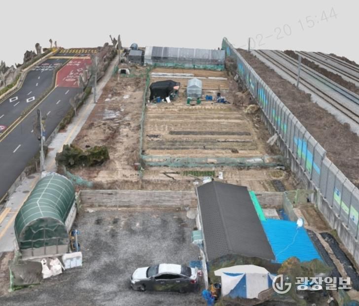 드론으로 촬영한 사유지를 3차원 공간정보 형태로 구축한 모습