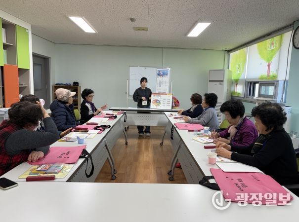 진안군, 치매예방을 위한 인지강화교실 운영