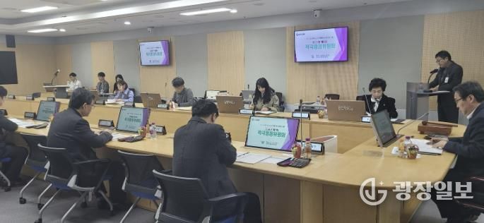 용인특례시는 '2026년 제1회 적극행정위원회'를 개최해 적극행정 우수사례를 선정했다