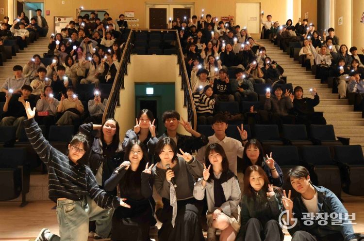 중구청소년수련관 청소년동아리 ‘미드웨이’ 기획 공연 진행