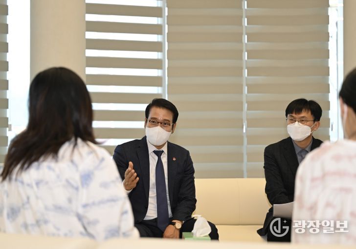 시장, 입실 산모 간담회