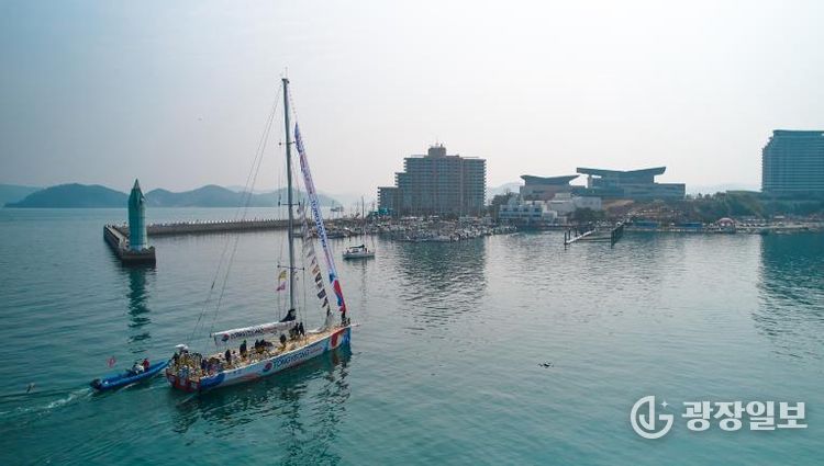 통영시 세계일주 요트대회 ‘클리퍼 레이스’ 경남통영호 입항… PORT WEEK 본격 시작