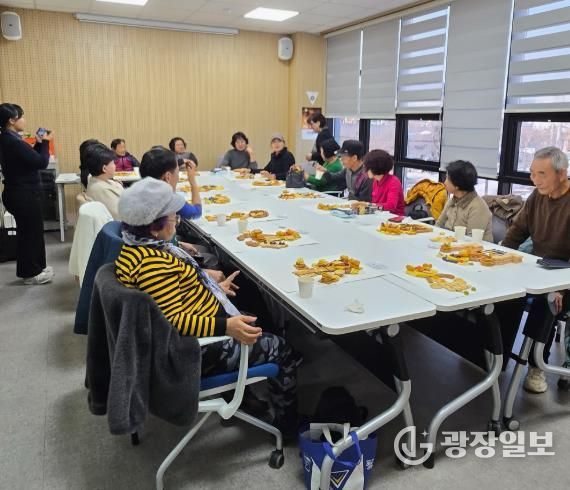 익산 어르신들, 음식으로 활력 충전