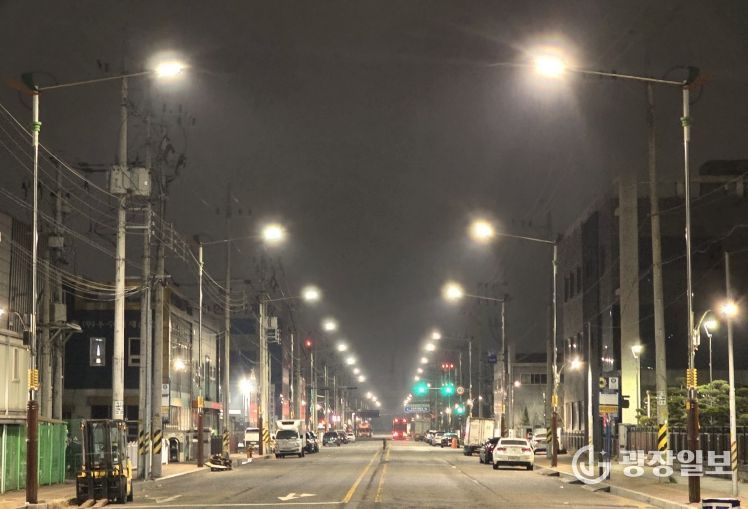 인천 서구, 관내 가로등 친환경 고효율 LED로 100% 교체 추진... 안전하고 아름다운 거리 조성