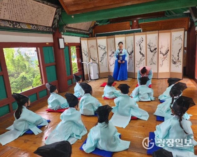 ‘유아 세대공감 향교 체험 프로그램’