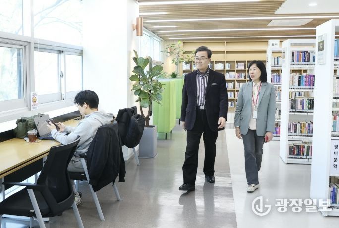 의왕시, 제4회 도서관의 날 맞아 '예술로 피어나는 봄' 행사 성료