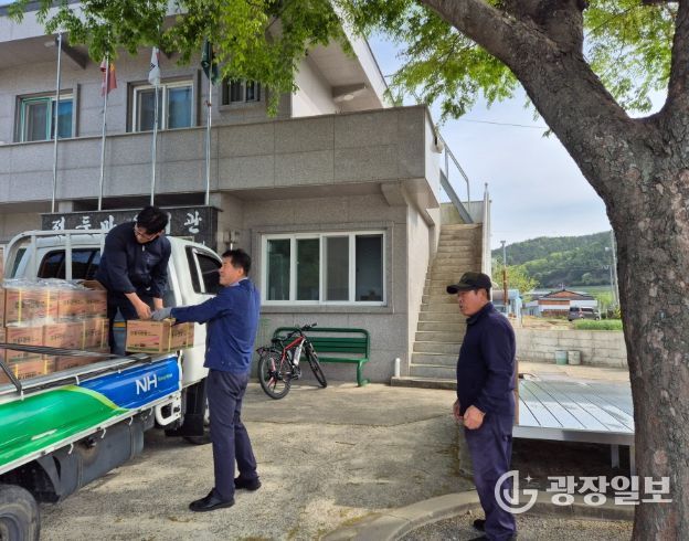 관내 벼 재배 농가에 육묘상자처리제 적기공급