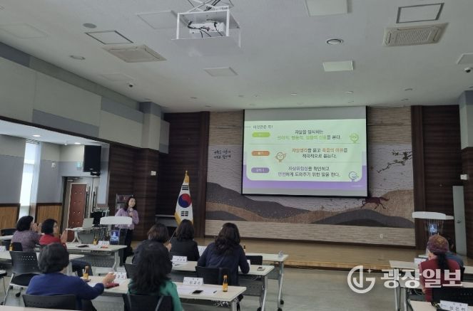 수원시 장안구 연무동, 이웃 살리는 '생명지킴이' 양성... 촘촘한 사회안전망 구축